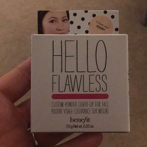 Hello Flawless by Benefit